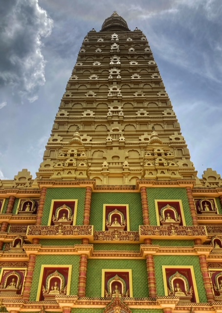 Maha That Wichiramongkol Tempel 6