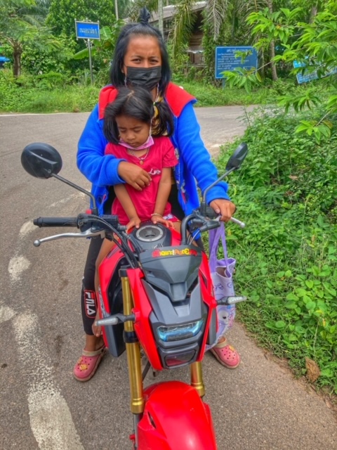 moped tour mit kind in chumphon