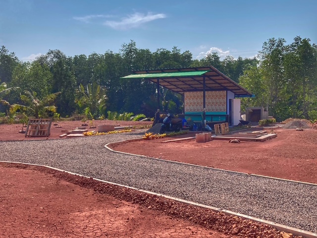 zufahrt suan metawi, garten und platage in chumphon am golf von thailand